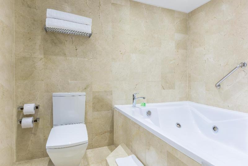 غرفة قياسية, NH Collection Bogotá Royal Teleport