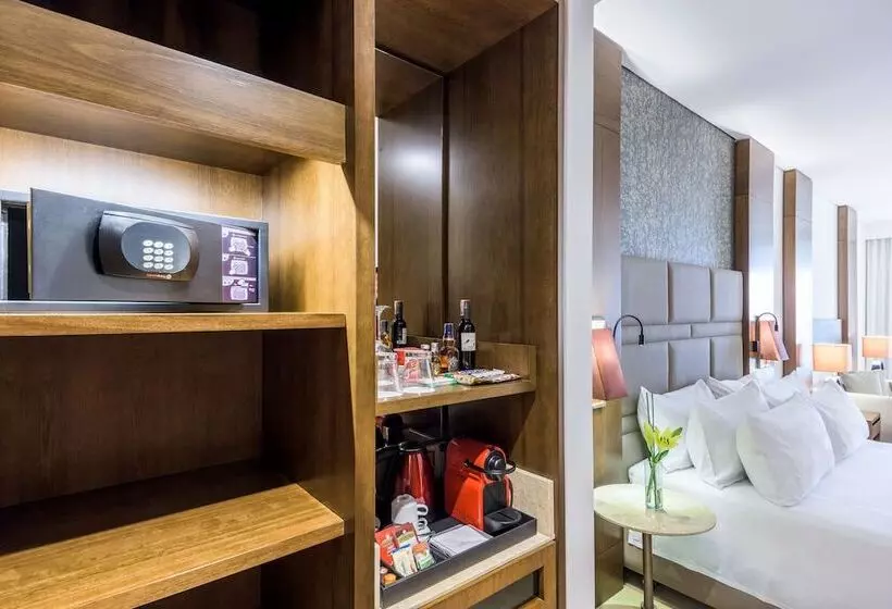 Premium room with terrace, NH Collection Bogotá Royal Teleport