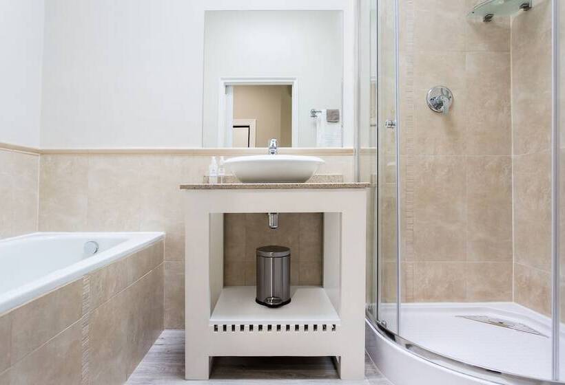 اتاق استاندارد, Summerwood Guesthouse