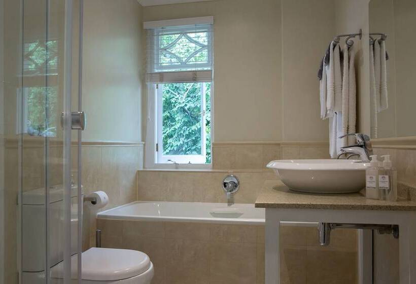 اتاق استاندارد, Summerwood Guesthouse