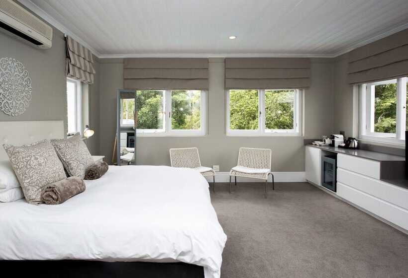 اتاق استاندارد با چشم‌انداز کوهستان, Summerwood Guesthouse