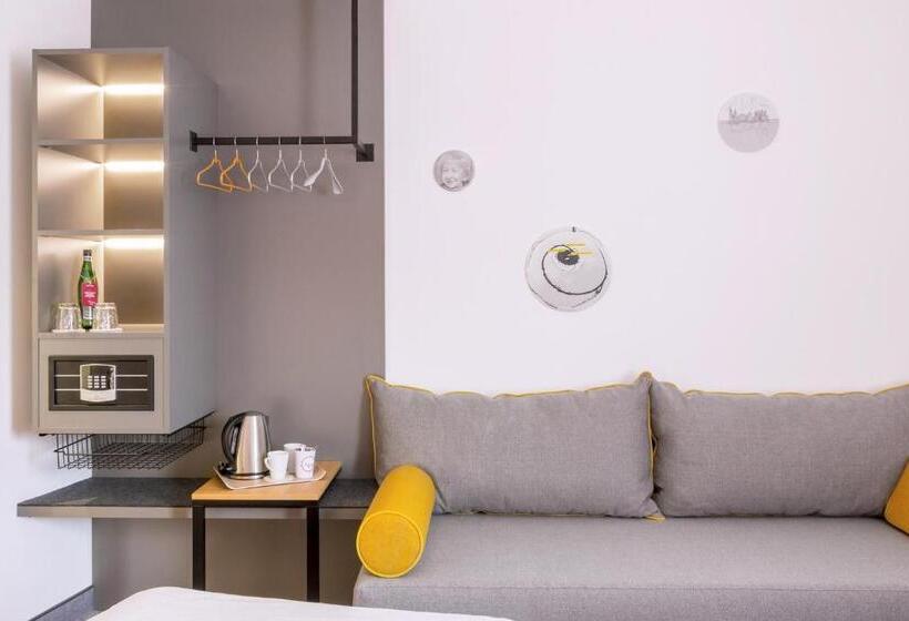 応接間付きスタンダードルーム, Vienna House Easy By Wyndham Cracow