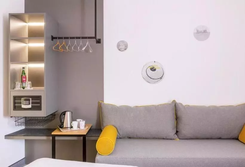 اتاق استاندارد با اتاق نشیمن, Vienna House Easy By Wyndham Cracow