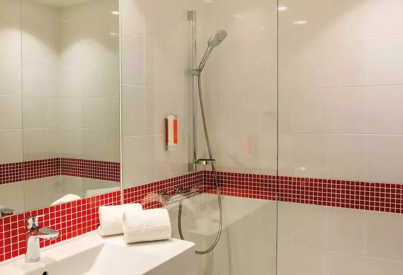 سوییت جونیور, Vienna House Easy By Wyndham Cracow