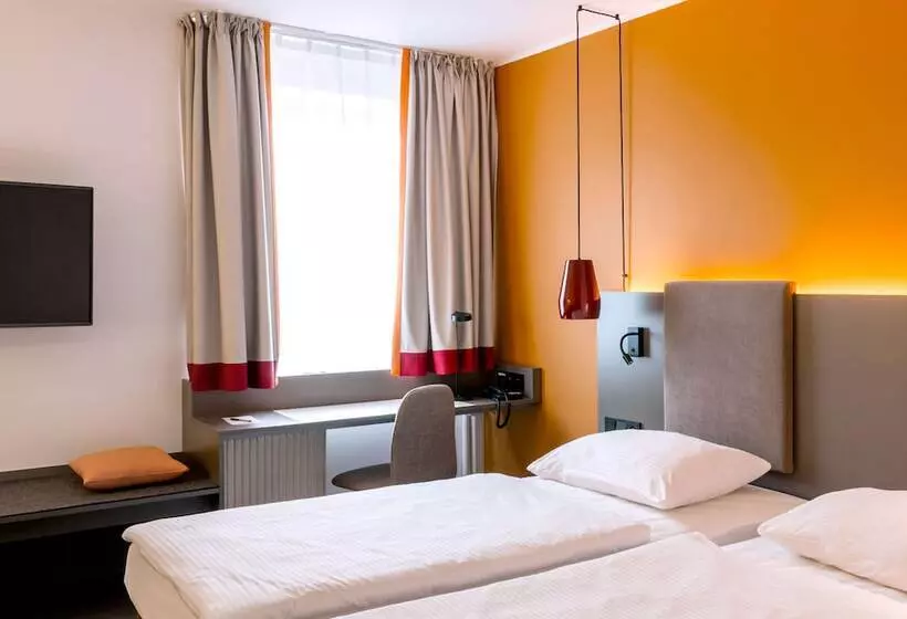 سوییت جونیور, Vienna House Easy By Wyndham Cracow