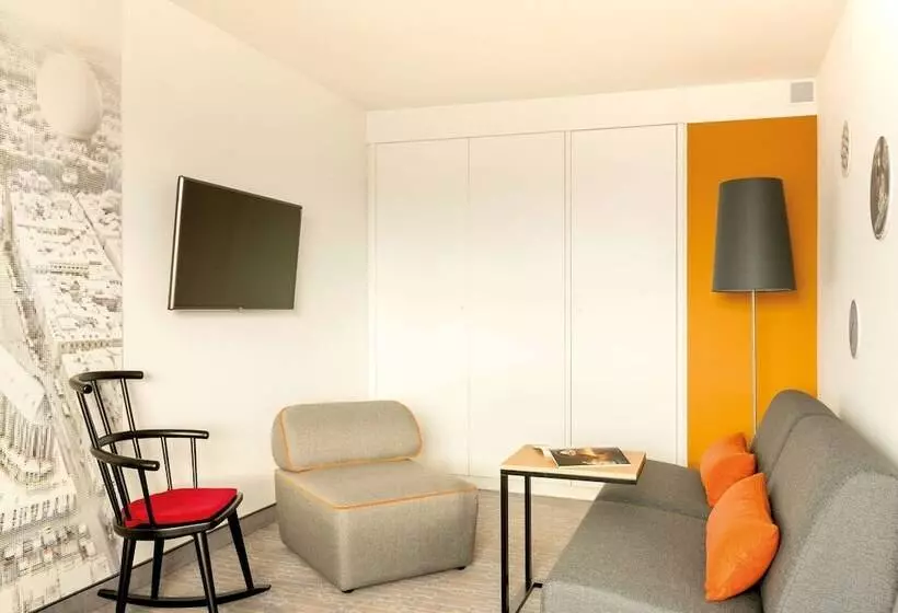 سوییت جونیور, Vienna House Easy By Wyndham Cracow