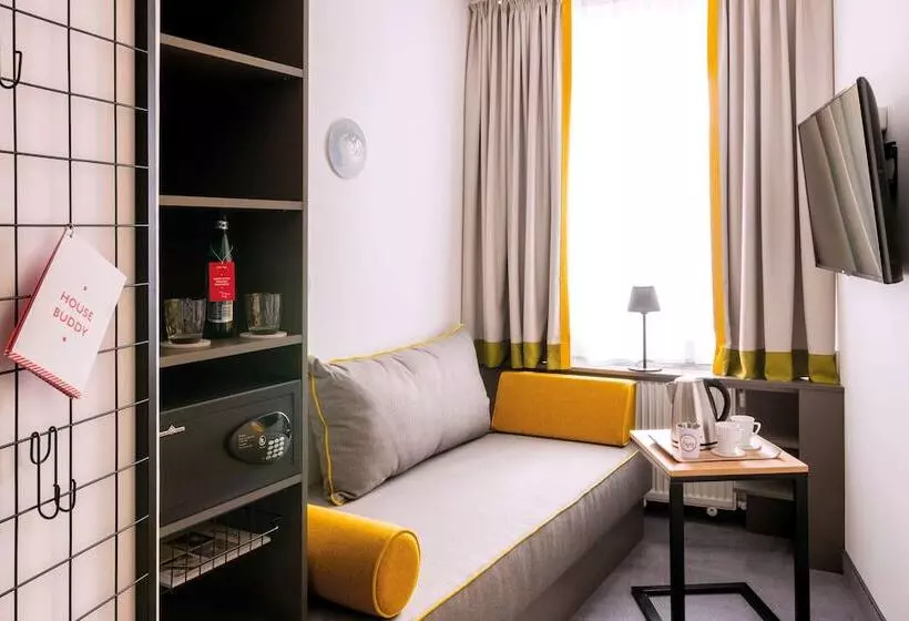 اتاق استاندارد با اتاق نشیمن, Vienna House Easy By Wyndham Cracow