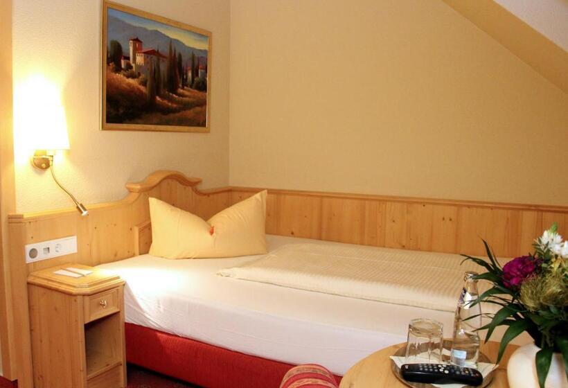 Номер Стандарт Индивидуальный, Kurpark Flair Hotel Im Ilsetal