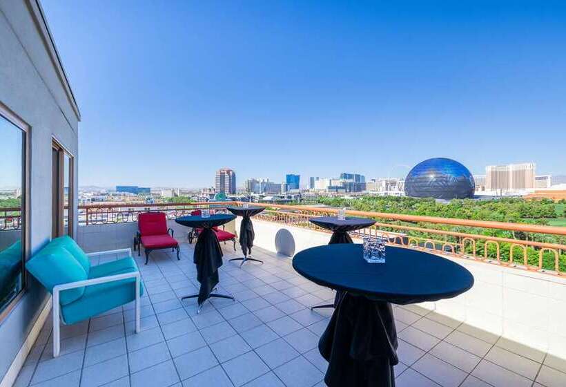 سوئیت با تخت بزرگ, Embassy Suites By Hilton San Juan Hotel & Casino