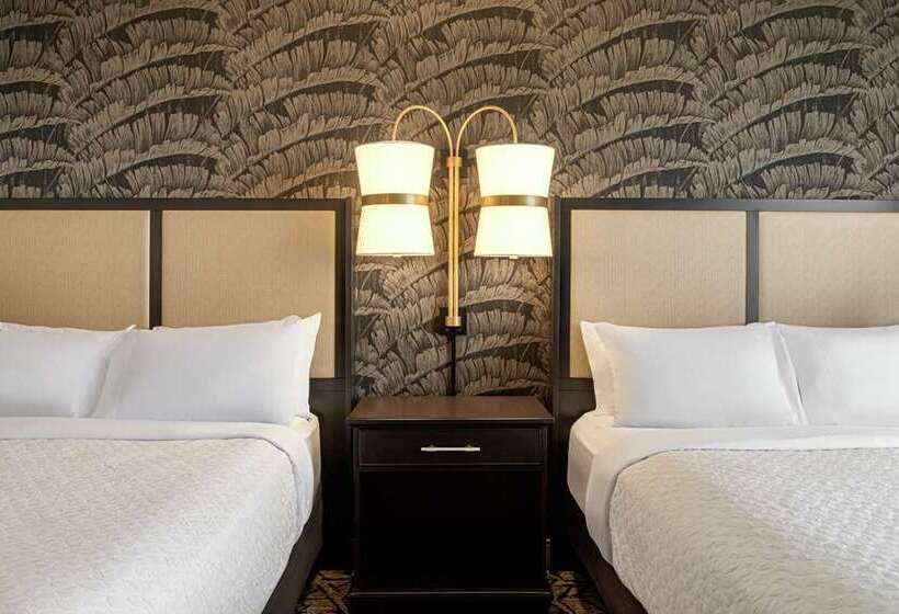 سوئیت با تخت بزرگ, Embassy Suites By Hilton San Juan Hotel & Casino