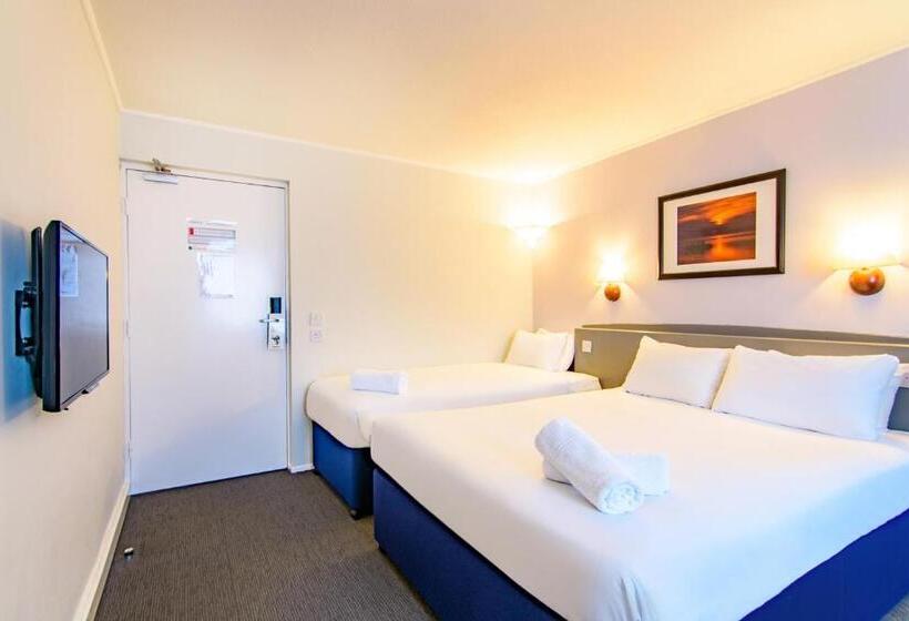 スタンダードトリプルルーム, Campanile Manchester