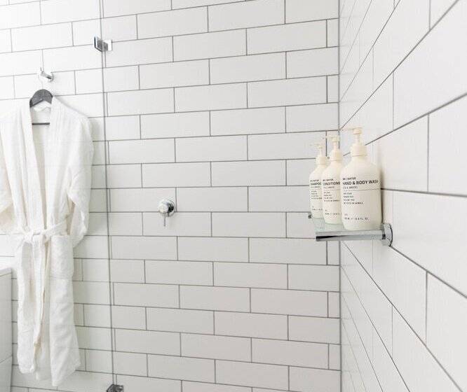 סוויטה משפחתית, Clare Country Club