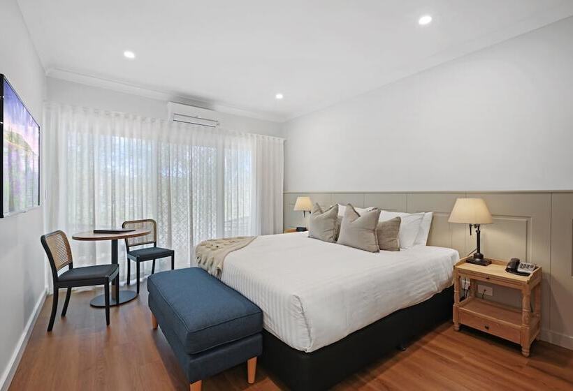 חדר סטודיו סטנדרד, Clare Country Club