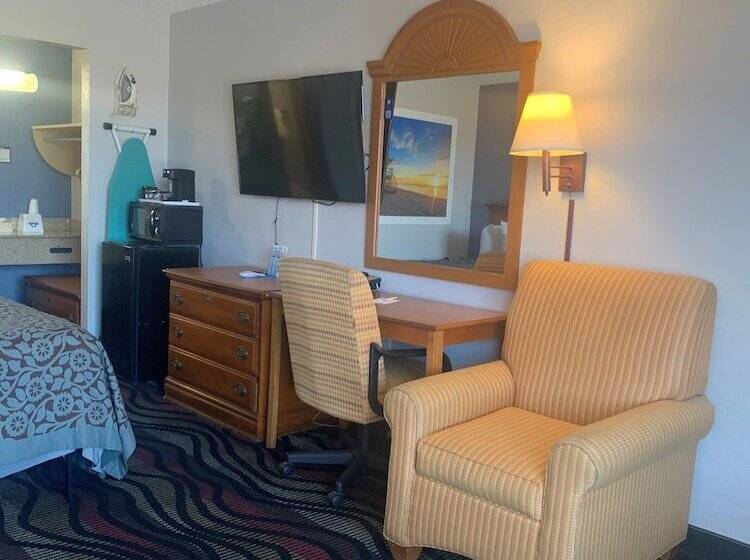Номер Стандарт Двуспальная Кровать, Days Inn By Wyndham Fort Myers