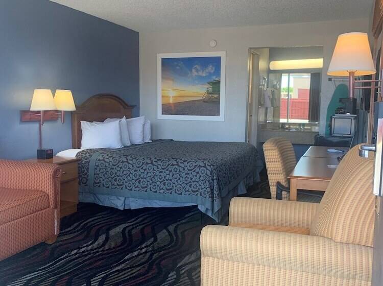 غرفة قياسية سرير مزدوج, Days Inn By Wyndham Fort Myers