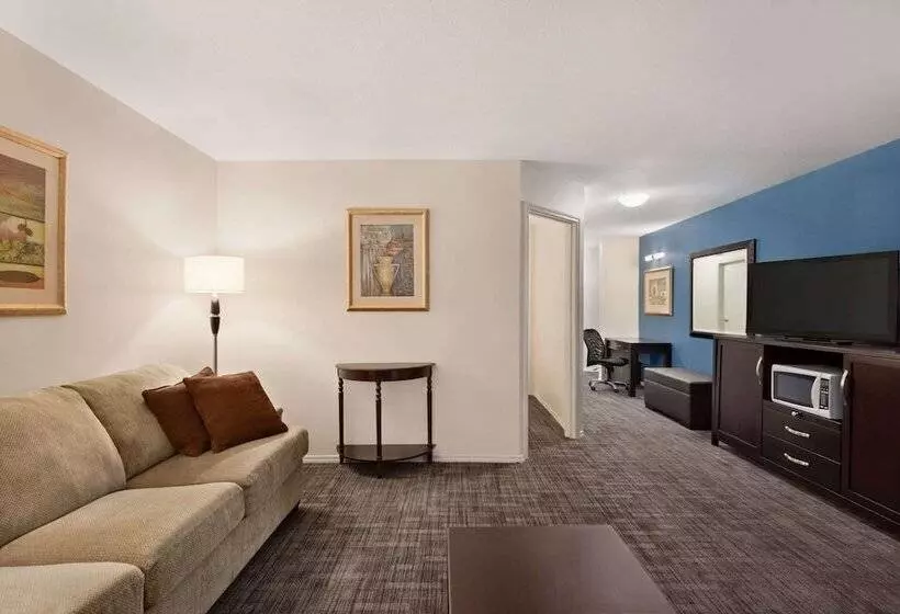 Sviitti, Days Inn By Wyndham Kelowna