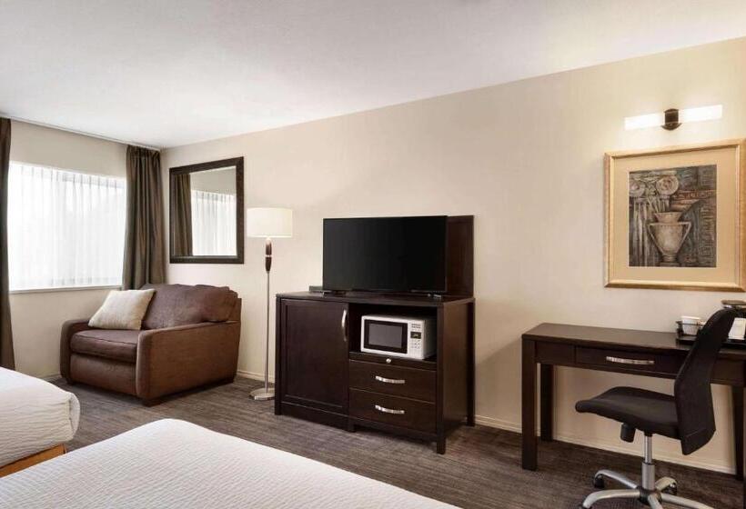 スタンダードルーム, Days Inn By Wyndham Kelowna