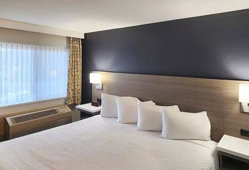 Sviitti, Days Inn By Wyndham Kelowna