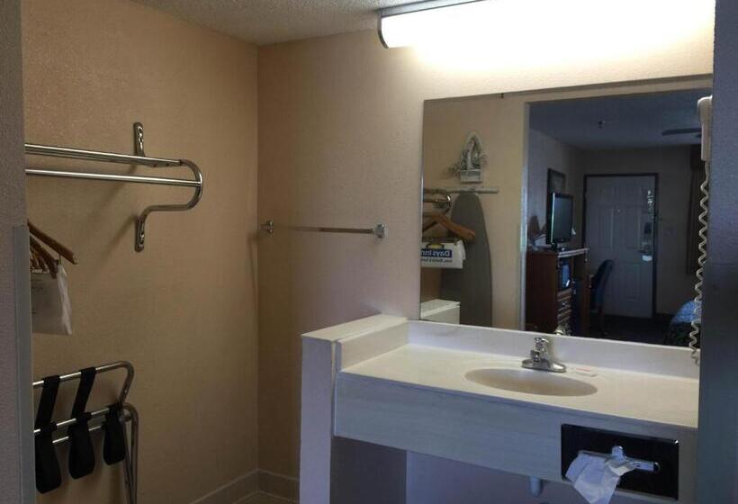 غرفة قياسية سرير كينج, Days Inn By Wyndham Yuma