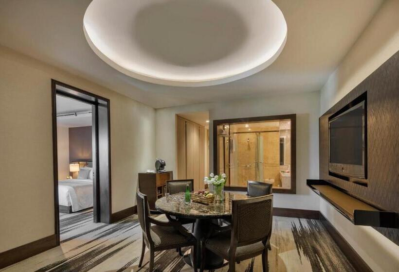 Полулюкс, Gran Melia Jakarta