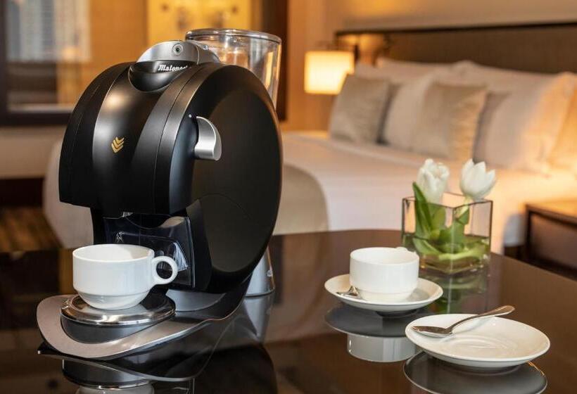 Номер Executive, Gran Melia Jakarta