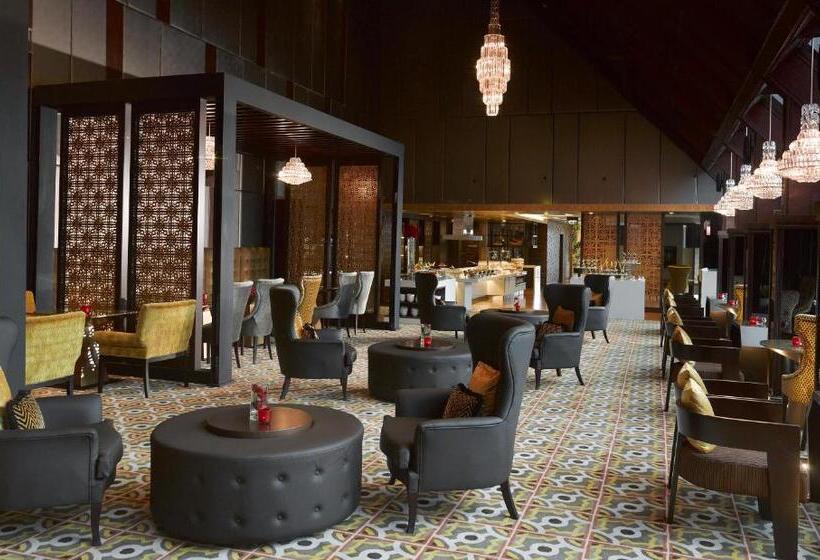 Номер Executive, Gran Melia Jakarta