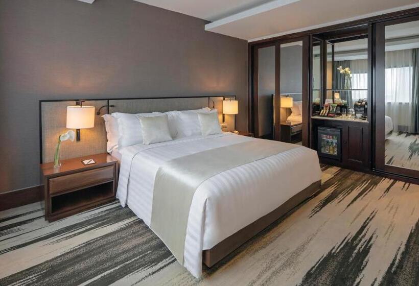 Полулюкс Повышенной Комфортности, Gran Melia Jakarta