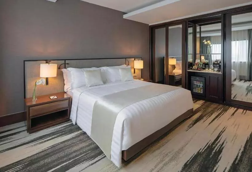 Deluxe Junior Suite, Gran Melia Jakarta