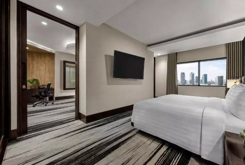 Deluxe Junior Suite, Gran Melia Jakarta