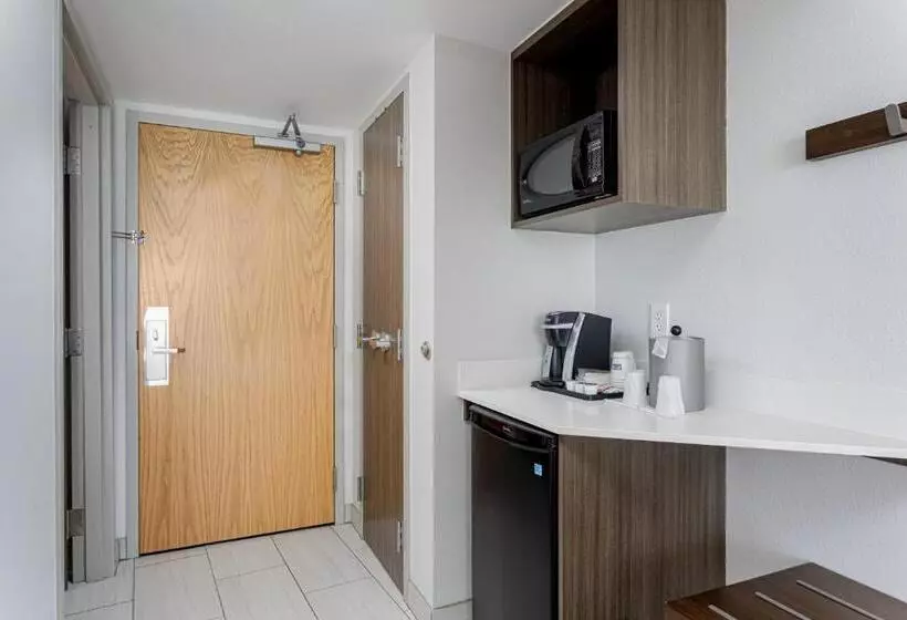 デラックスルーム, Holiday Inn Express Pensacola Beach, An Ihg