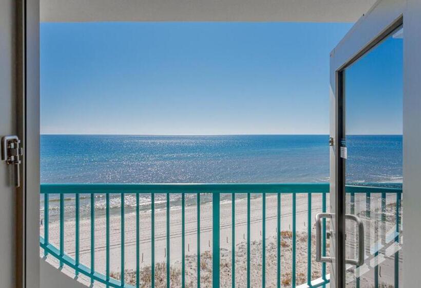 מיטת קינג בסוויטה, Holiday Inn Express Pensacola Beach, An Ihg
