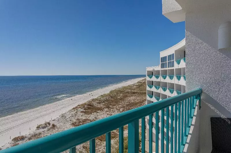 身障者適用キングサイズベッドルーム, Holiday Inn Express Pensacola Beach, An Ihg