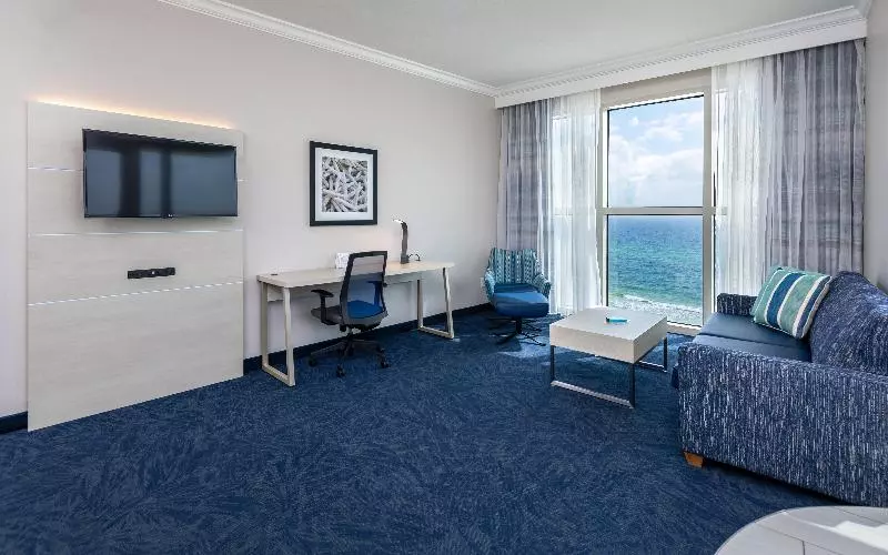 キングサイズベッドのスイートルーム, Holiday Inn Express Pensacola Beach, An Ihg