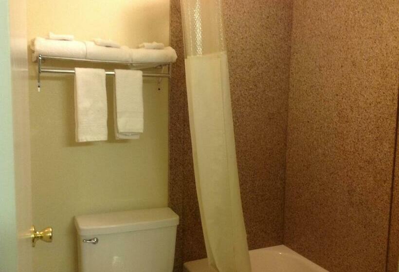 غرفه قياسيه سريرين مزدوجين, Howard Johnson By Wyndham Tallahassee