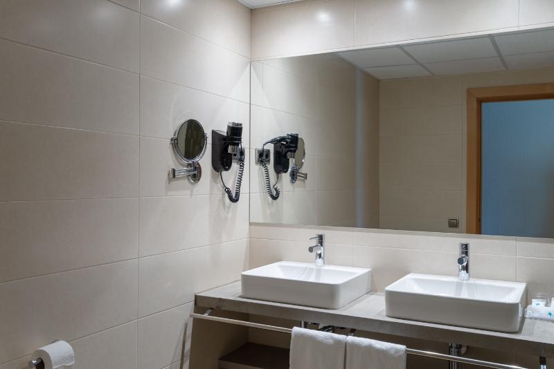 Номер Стандарт Адаптированный для Инвалидов, Howard Johnson By Wyndham Tallahassee