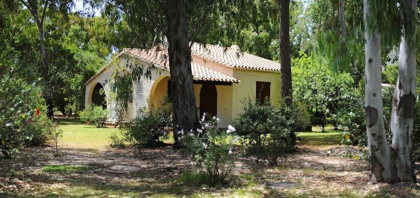 סוויטת ג'וניור, Is Morus Relais