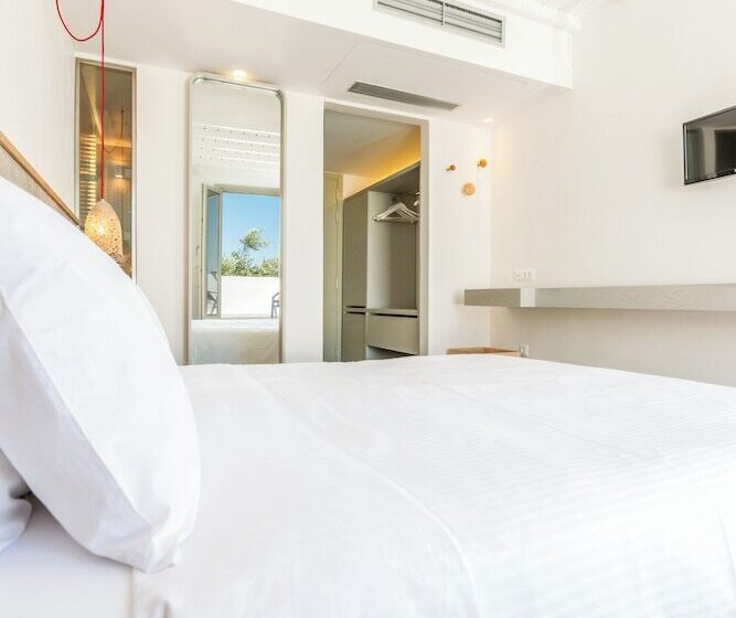 חדר סופריור, Rochari