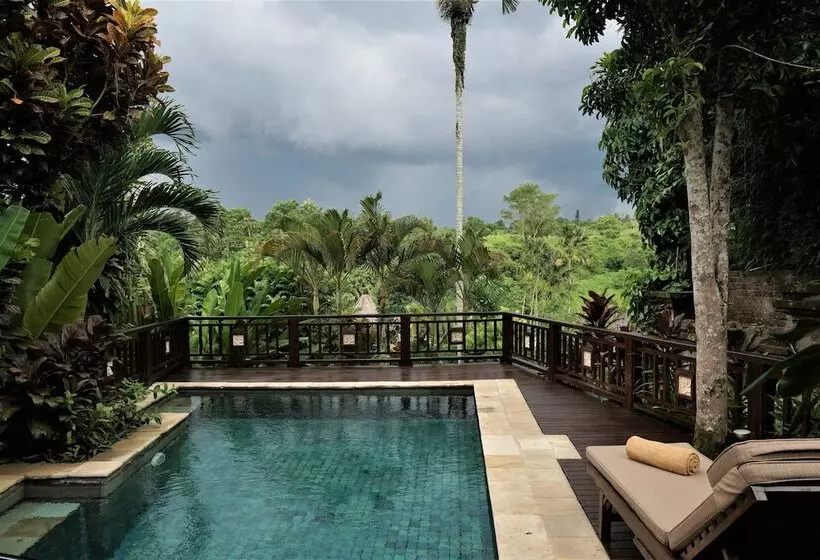Villa 1 Schlafzimmer mit Schwimmbad, Ibah