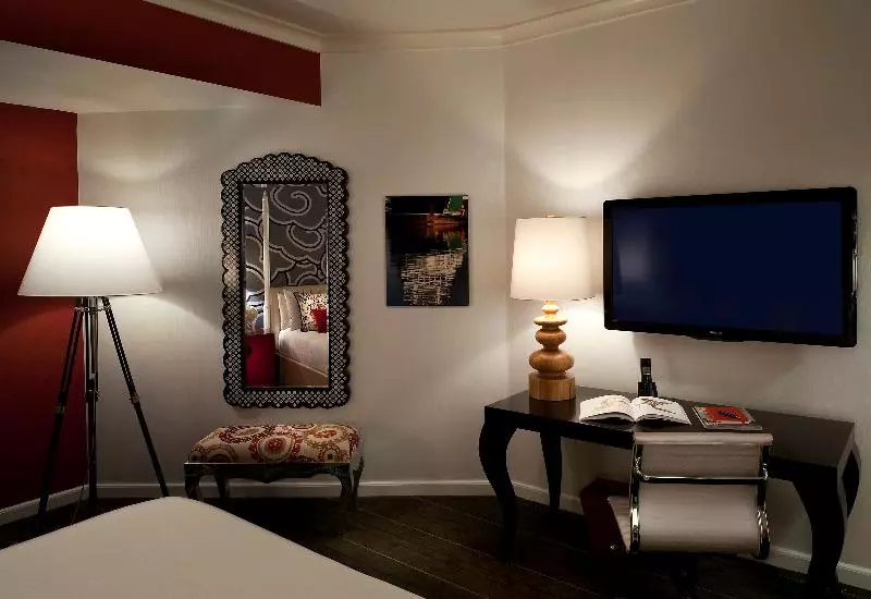 キングサイズベッドのスタンダードルーム, Kimpton Hotel Monaco Seattle, An Ihg