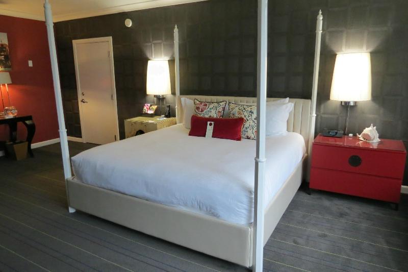 디럭스 룸, Kimpton Hotel Monaco Seattle, An Ihg