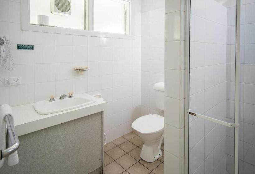 דירת שני חדרים, The Beach Motel Hervey Bay