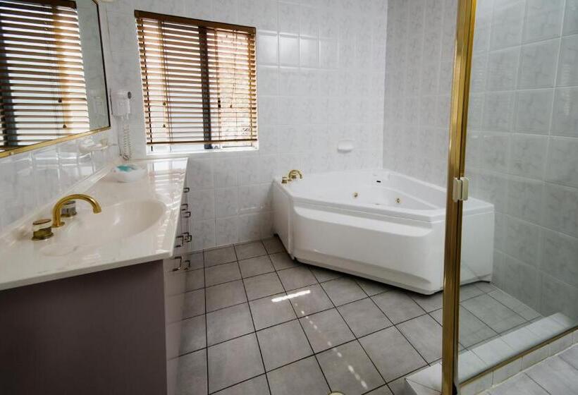 בית, 3 חדרי שינה, The Beach Motel Hervey Bay