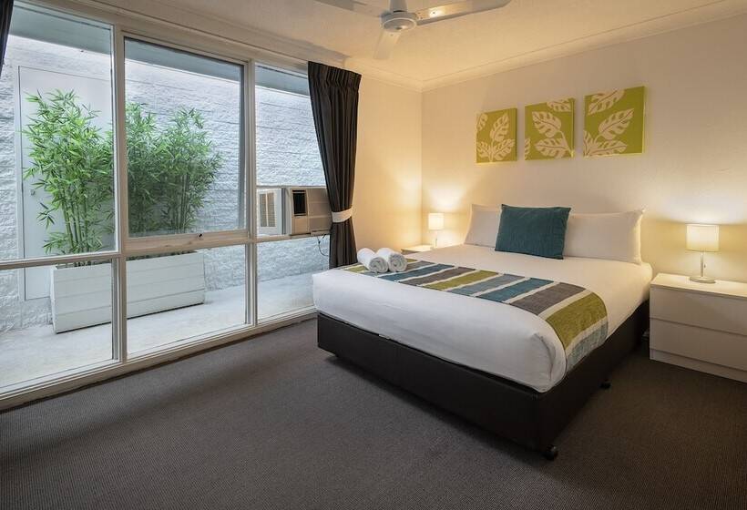 침실 4개 아파트, The Beach Motel Hervey Bay