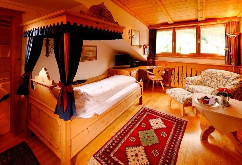 Номер Стандарт Индивидуальный, Schlosshotel Chastè