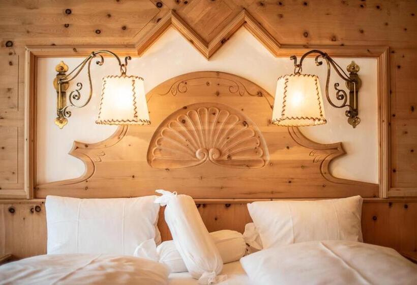 Номер Стандарт, Schlosshotel Chastè