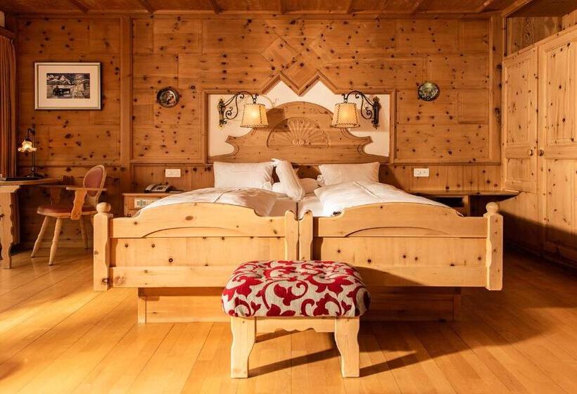 Номер Superior, Schlosshotel Chastè