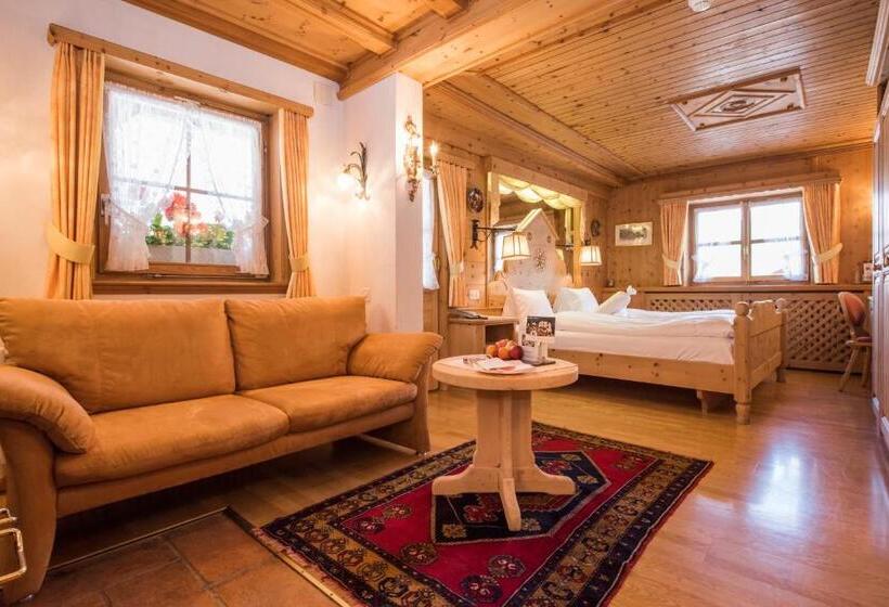 Номер Superior, Schlosshotel Chastè