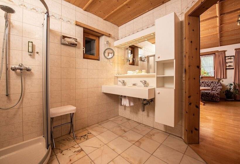 Номер Superior, Schlosshotel Chastè