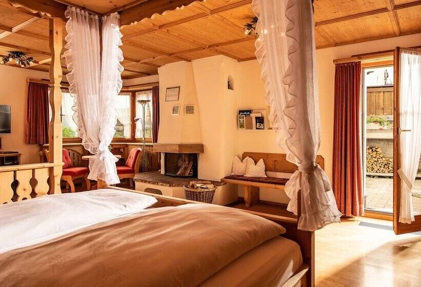 Полулюкс, Schlosshotel Chastè