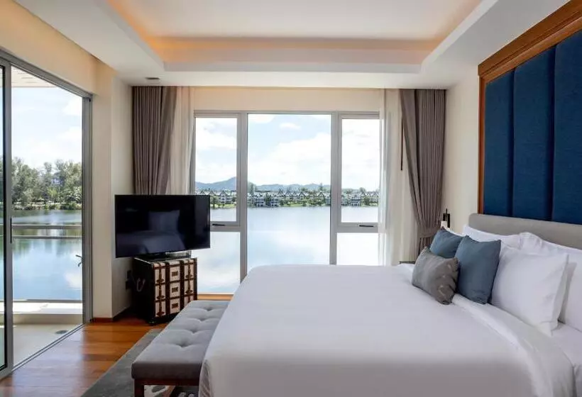 2 Bedrooms Suite 2 Bedrooms Lake View, Angsana Laguna Phuket